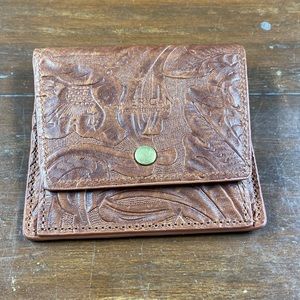Leather patterned wallet